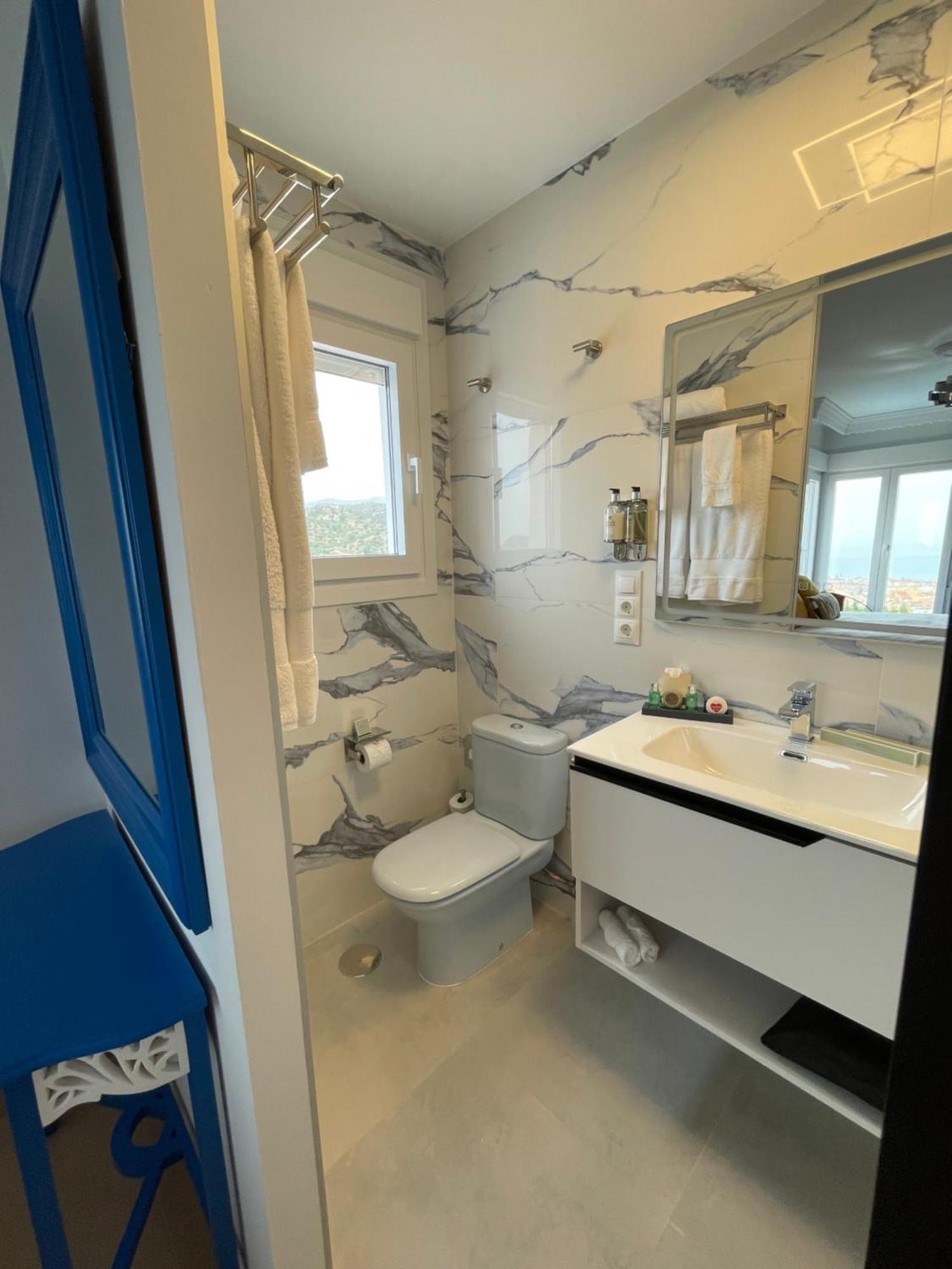 Cariad Boutique Bed & Breakfast La Cala Del Moral Rom bilde
